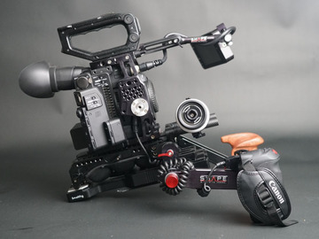 Canon C200 Shooting Kit